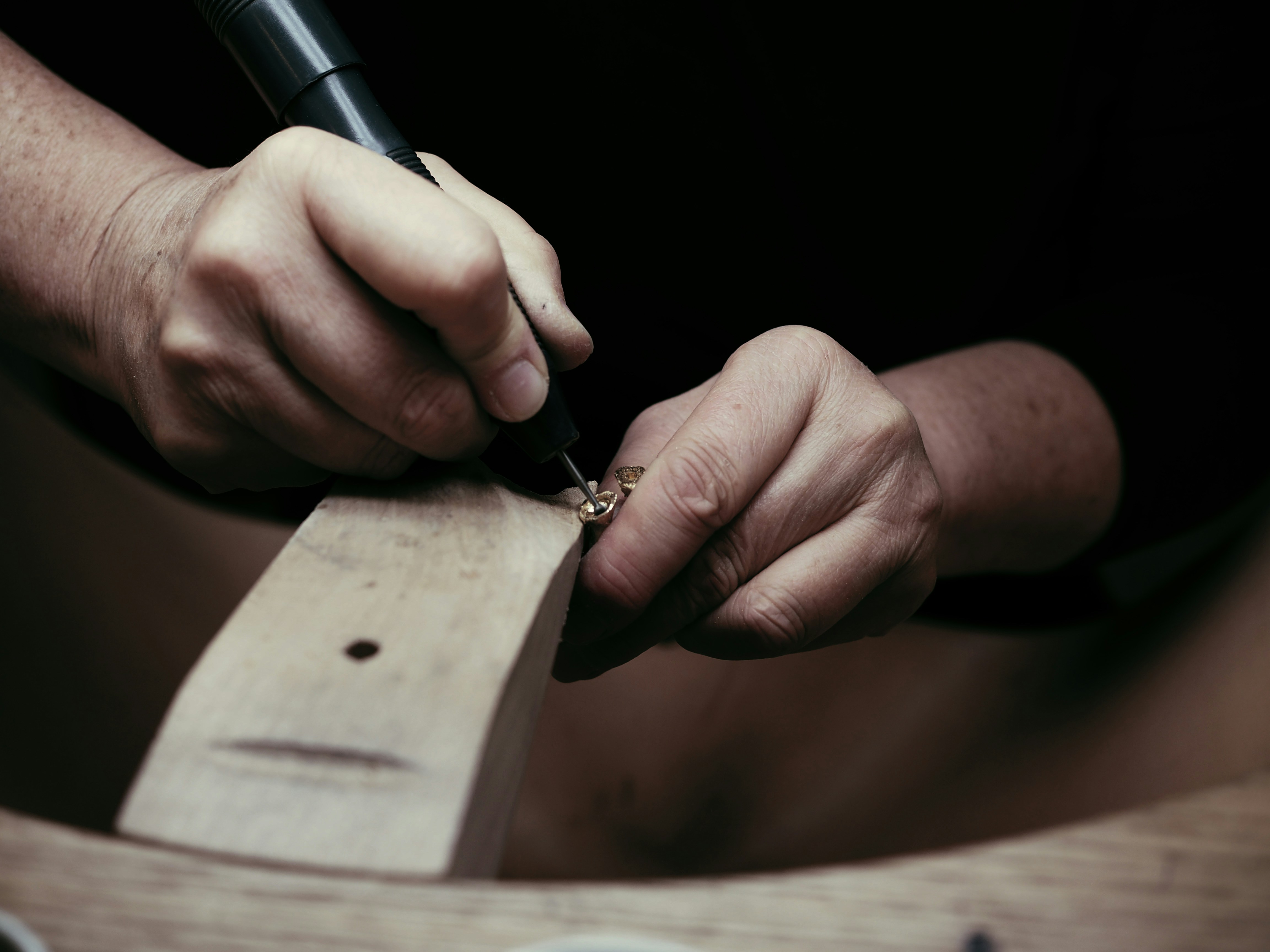 Jewelry maker