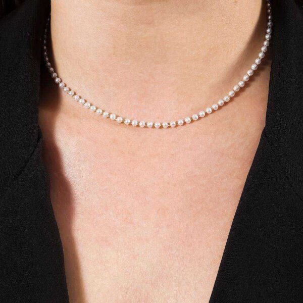 Colar Dourado Chocker de Pérolas